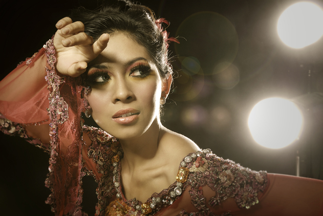 Female model photo shoot of LONA Makeup in Infocus Studio, Bali