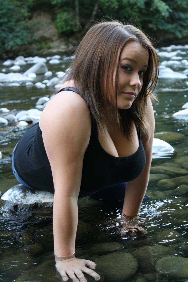 Female model photo shoot of liz friton by ButterflyPhotographer in Molalla River