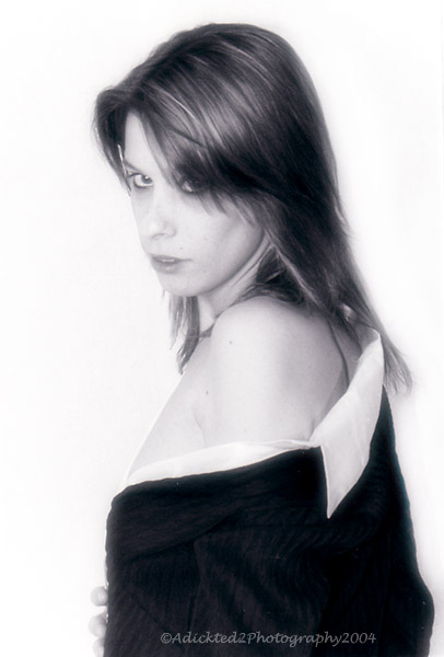 Female model photo shoot of Brenda Hughs