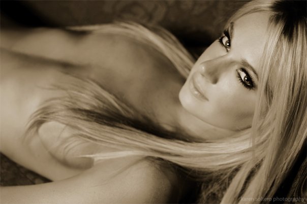 Female model photo shoot of Alyssa Lazo