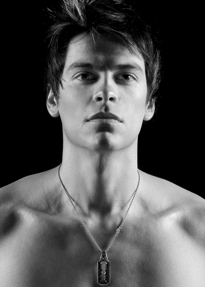 Male model photo shoot of Gerardo Caballero