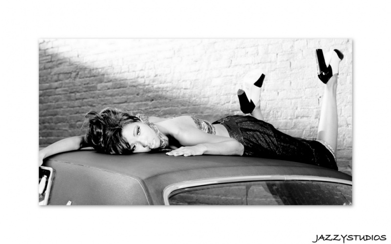 Female model photo shoot of Aisha B in JazzyStudios
