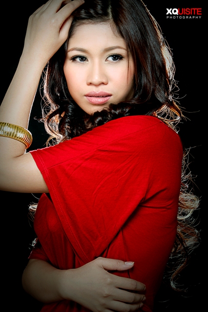 Female model photo shoot of nickeu Sugia in bandung