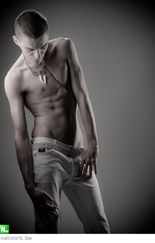 Male model photo shoot of Nickmodel in MAI 2009 BELGIUM