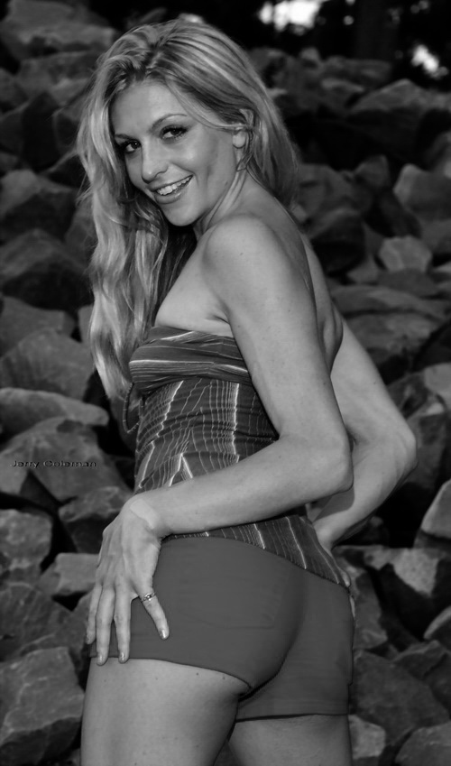 Female model photo shoot of GiaBella by HOTTIE SHOTS in Degray Lake State Park