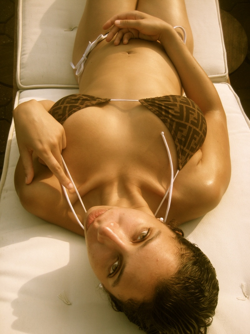 Female model photo shoot of Knoelle in Hamptons 2009