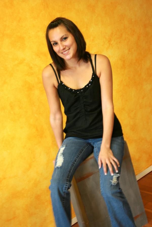 Female model photo shoot of Nina Mendez