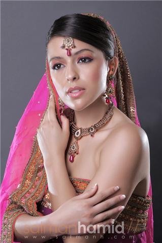 Female model photo shoot of Temreez Hussain