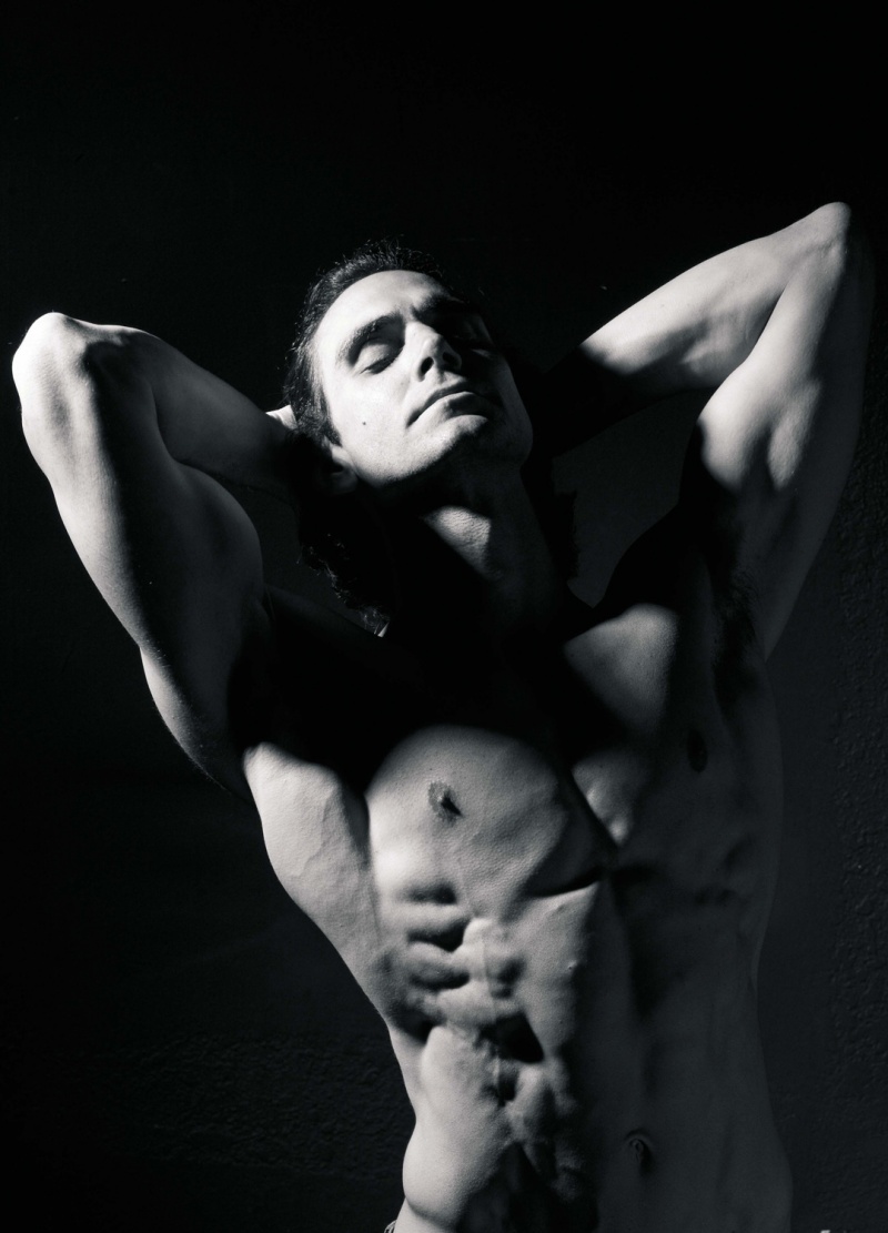 Male model photo shoot of Roberto Valenzuela in Los Angeles