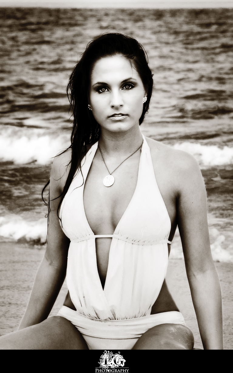 Female model photo shoot of Liz Golden Photography in Jekyll Island