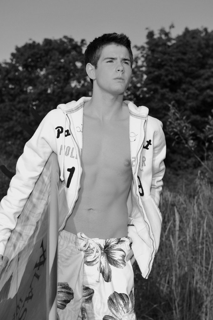 Male model photo shoot of Christian Osborn