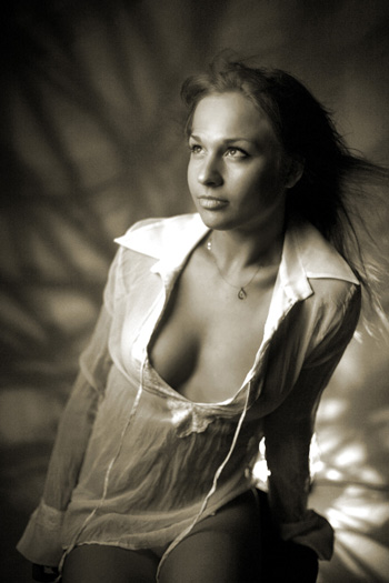 Female model photo shoot of Olga Gracheva by boaz zippor