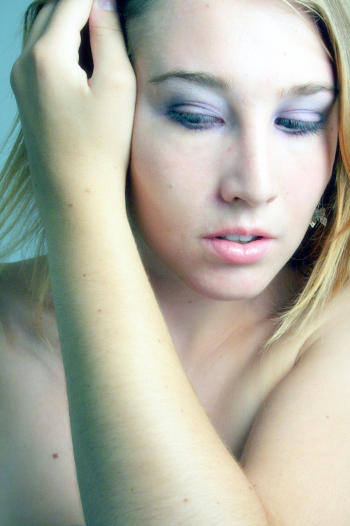 Female model photo shoot of Jessica Hice in Blew-Print modelng studio