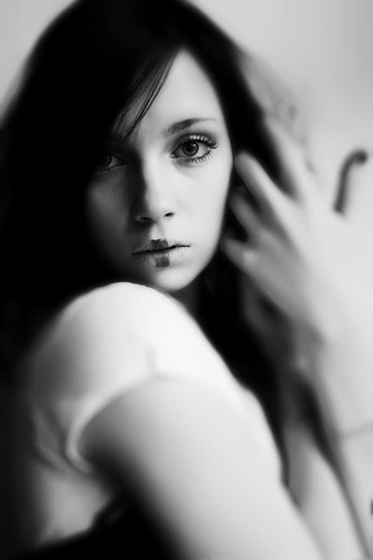 Female model photo shoot of Martina V