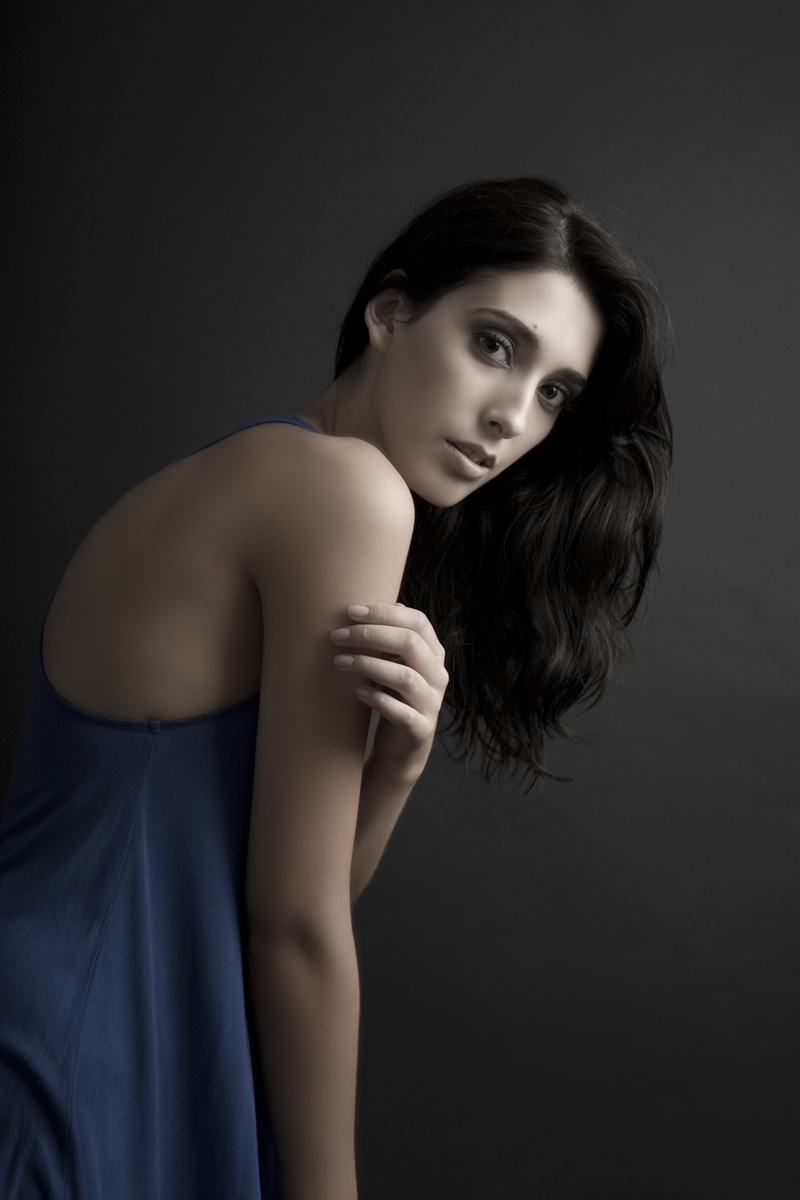 Female model photo shoot of Fiona_Sorge by  Mezzetty