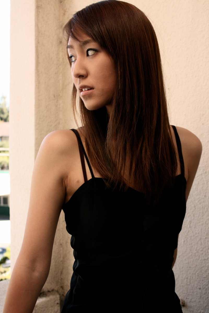 Female model photo shoot of Elizabeth Yaling