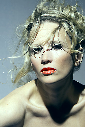 Female model photo shoot of Elaine Jacobsen by Len Cook