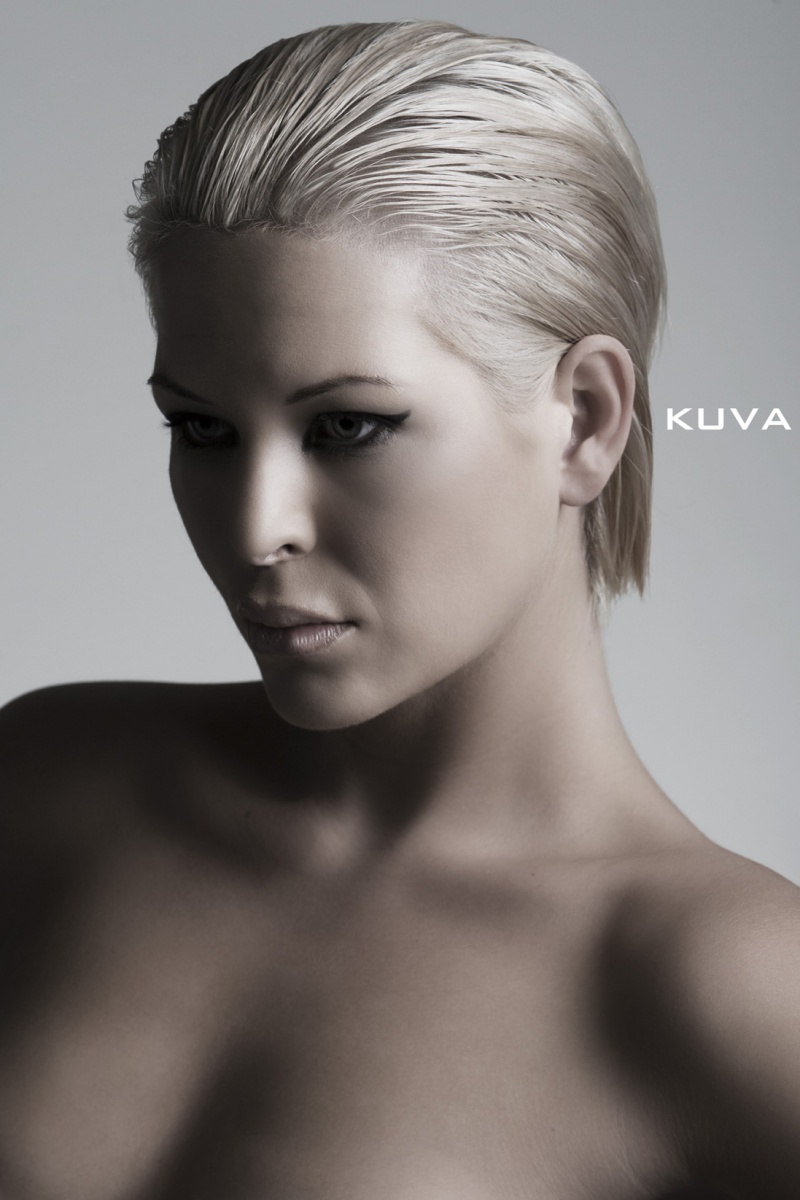 Female model photo shoot of Nicole Hair Makeup and Ali groziere by kuva
