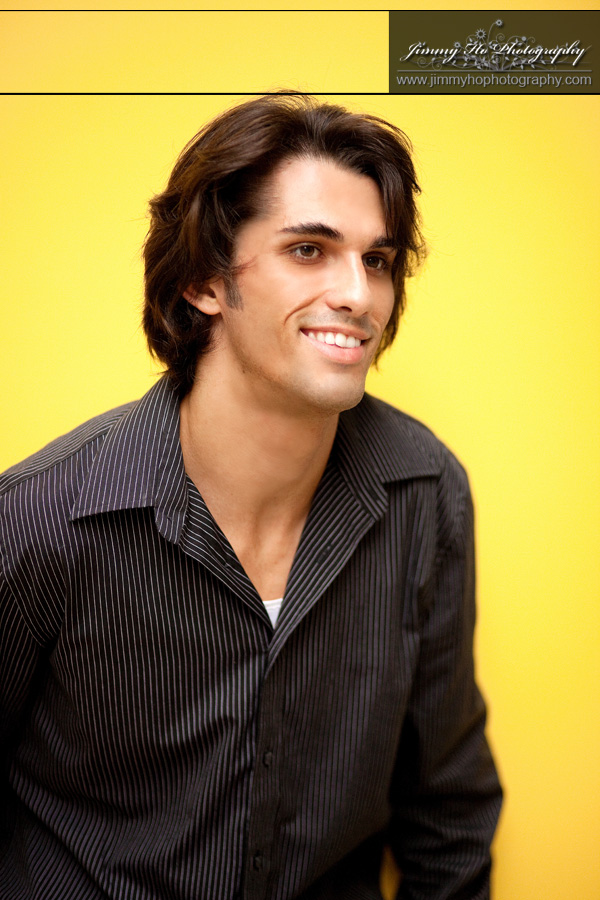 Male model photo shoot of Emmanuel Gutierrez