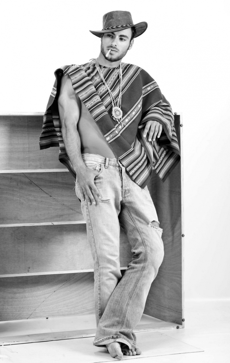 Male model photo shoot of Dim Danni Malinsky