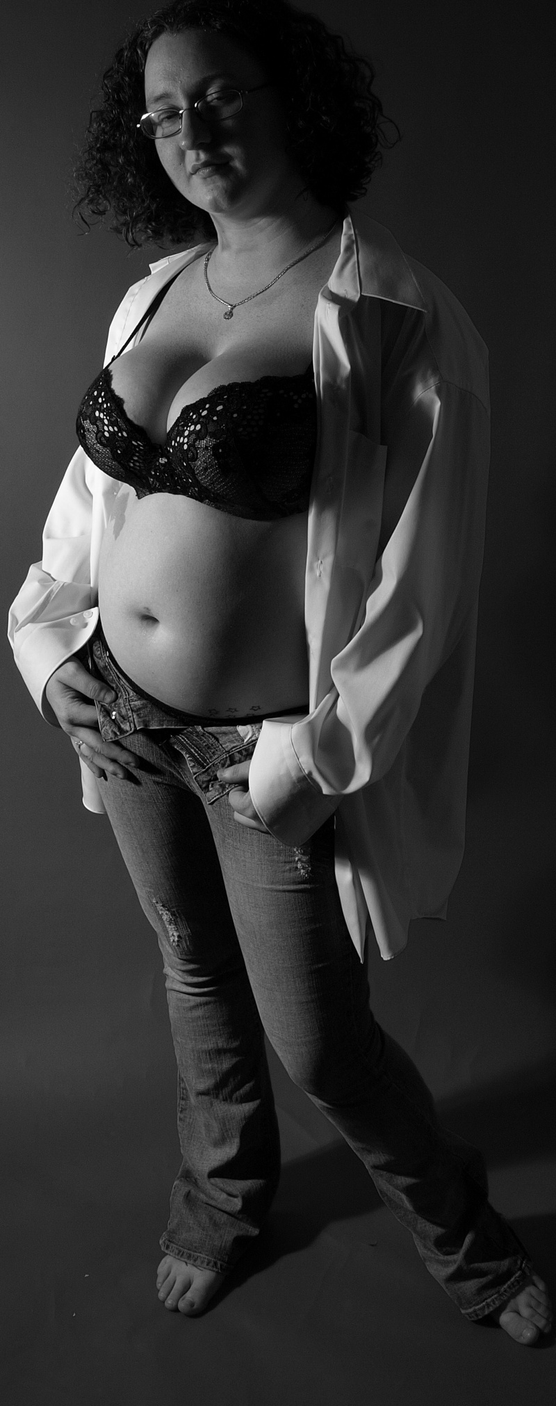 Female model photo shoot of lilredhead0418