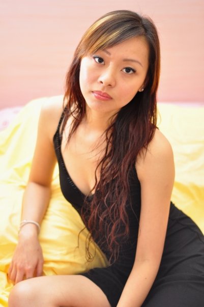 Female model photo shoot of YawningDawn by Chunliet