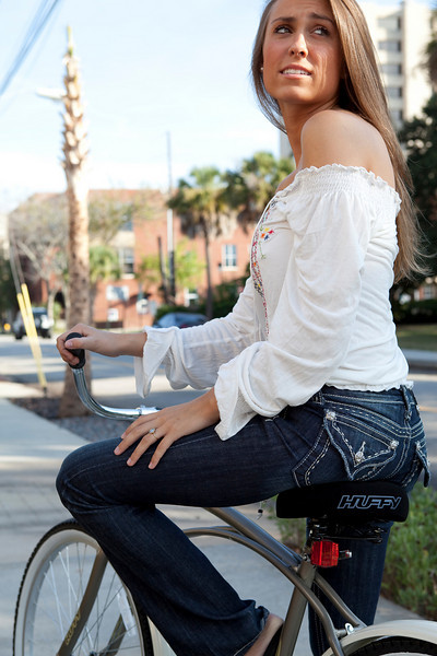 Female model photo shoot of Robbin in Charleston, SC