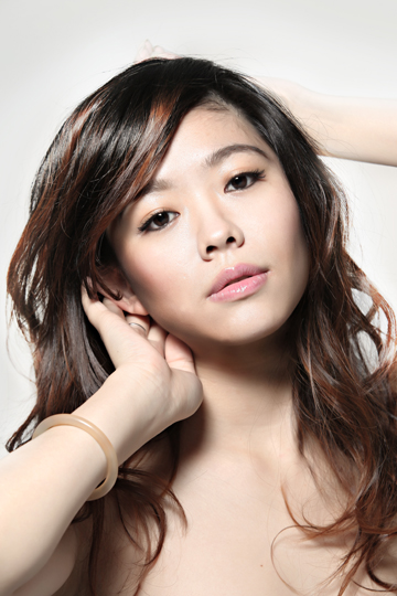 Female model photo shoot of Rosheer Karla Lim