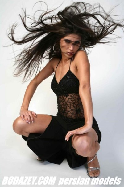 Female model photo shoot of Miriam Shenasi-Azari