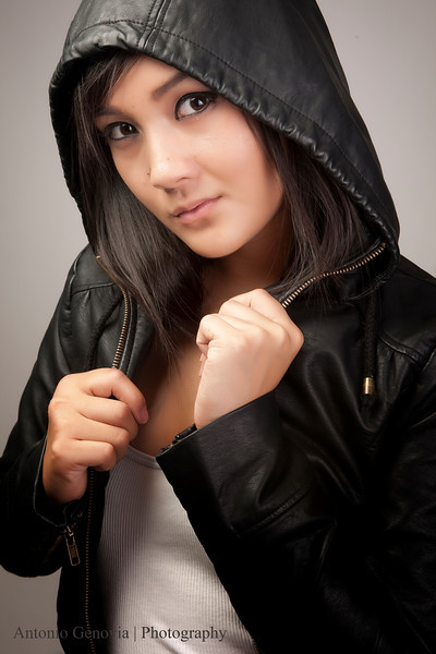 Female model photo shoot of Samantha Nguyen