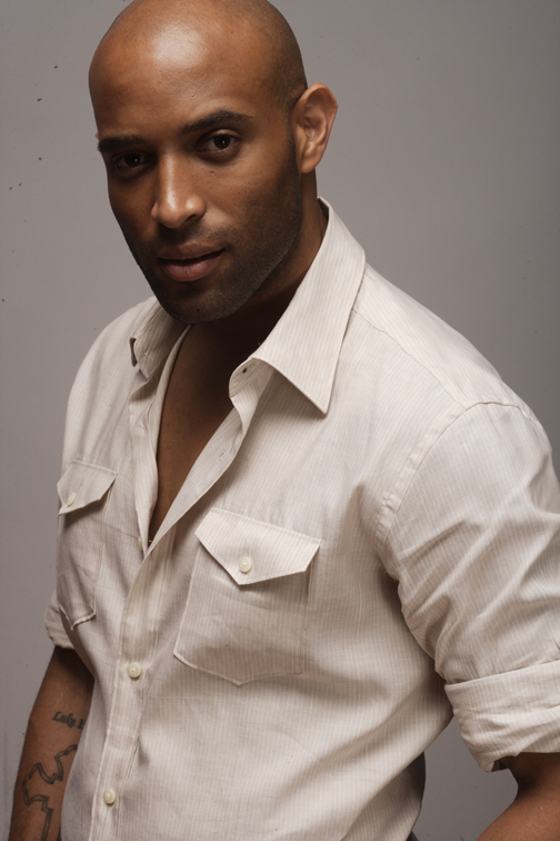 Male model photo shoot of Darius Jones