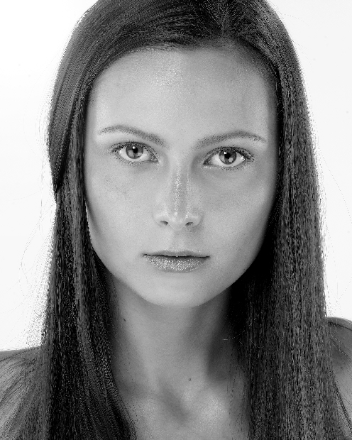 Female model photo shoot of Lizza Mayer