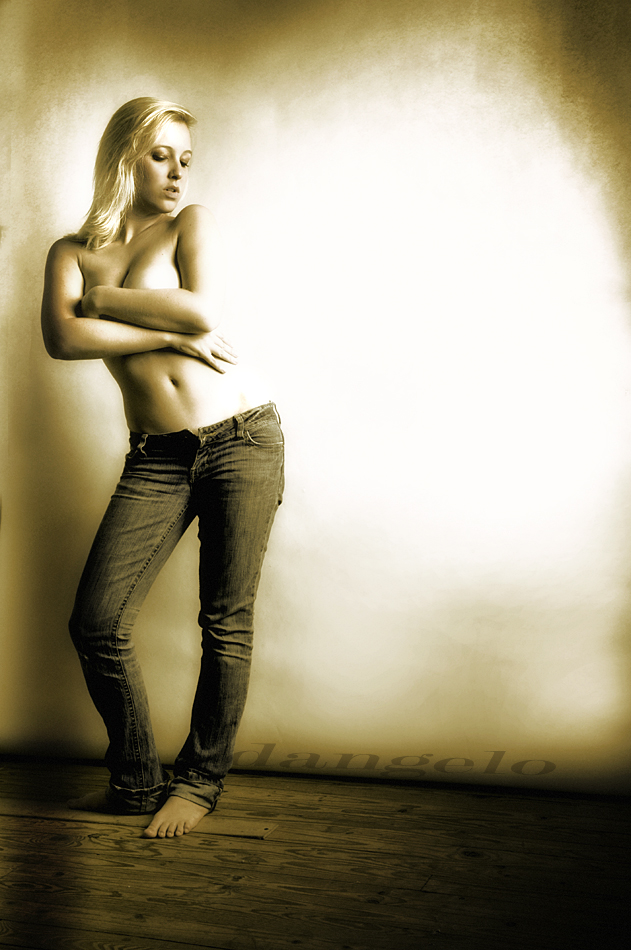 Female model photo shoot of Lindsey Windfall by dangelo art