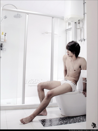 Male model photo shoot of Anzor Chan
