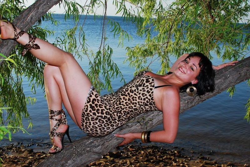 Female model photo shoot of sarah m driskill by Green Grass Photography in LAKE HEFNER, OKC