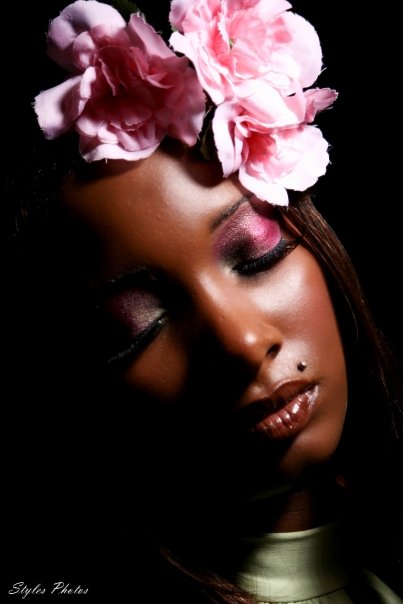Female model photo shoot of Miss Cole Makeup Artist by Stylesphotos