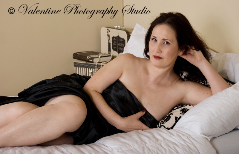 Female model photo shoot of ValentinePhoto and amuse bouche in My studio in Front Royal, VA