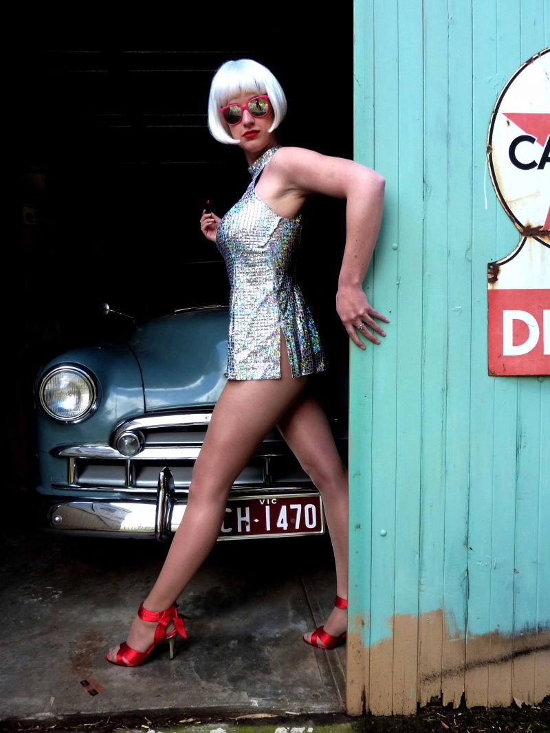 Female model photo shoot of Tara Sparkle by peter kelly in Ivanhoe, Melbourne