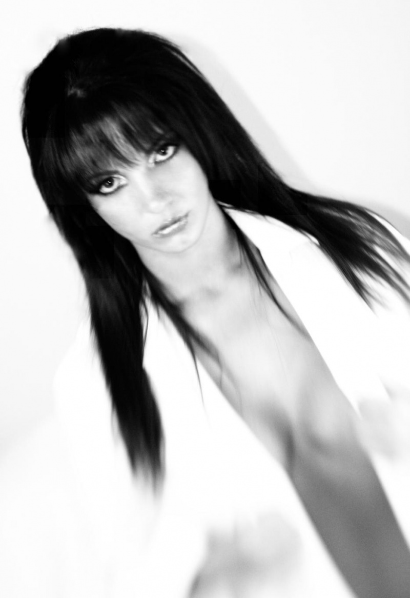 Female model photo shoot of Amielyn kadcic