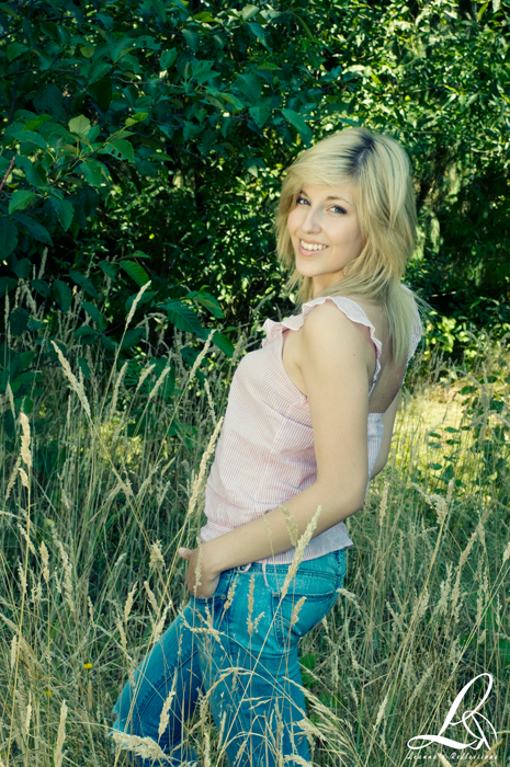 Female model photo shoot of Laura Collin by Leannas Reflections in King City Community Park, OR