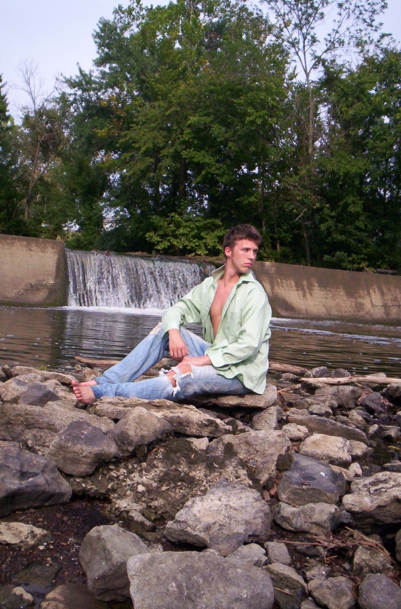 Male model photo shoot of Andrew Inman