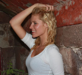 Female model photo shoot of Dawn Taylor in Marquette, Michigan