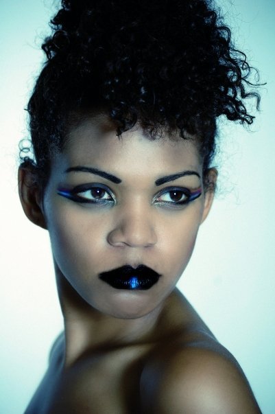 Female model photo shoot of Tenna Key, makeup by Desirai Tolbert