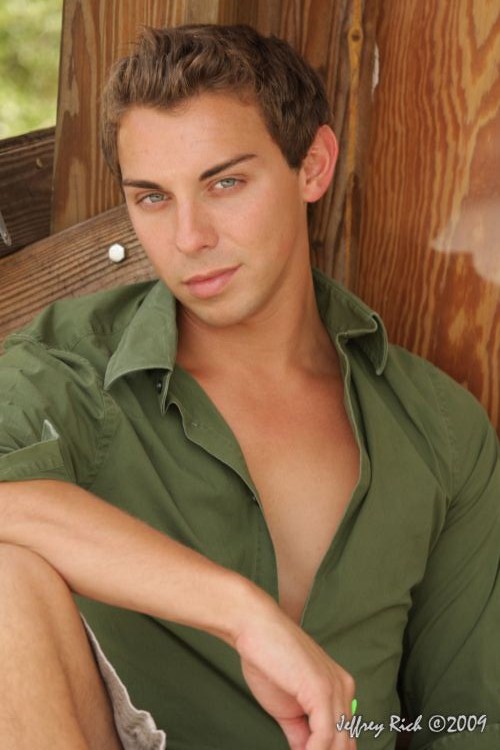 Male model photo shoot of David Landry Jr