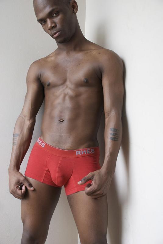 Male model photo shoot of Deriq Williams