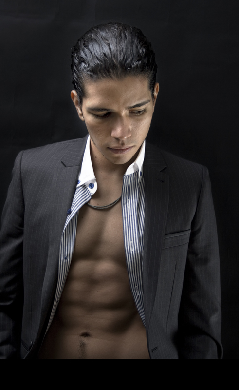 Male model photo shoot of Melvin Lara in Mexico City