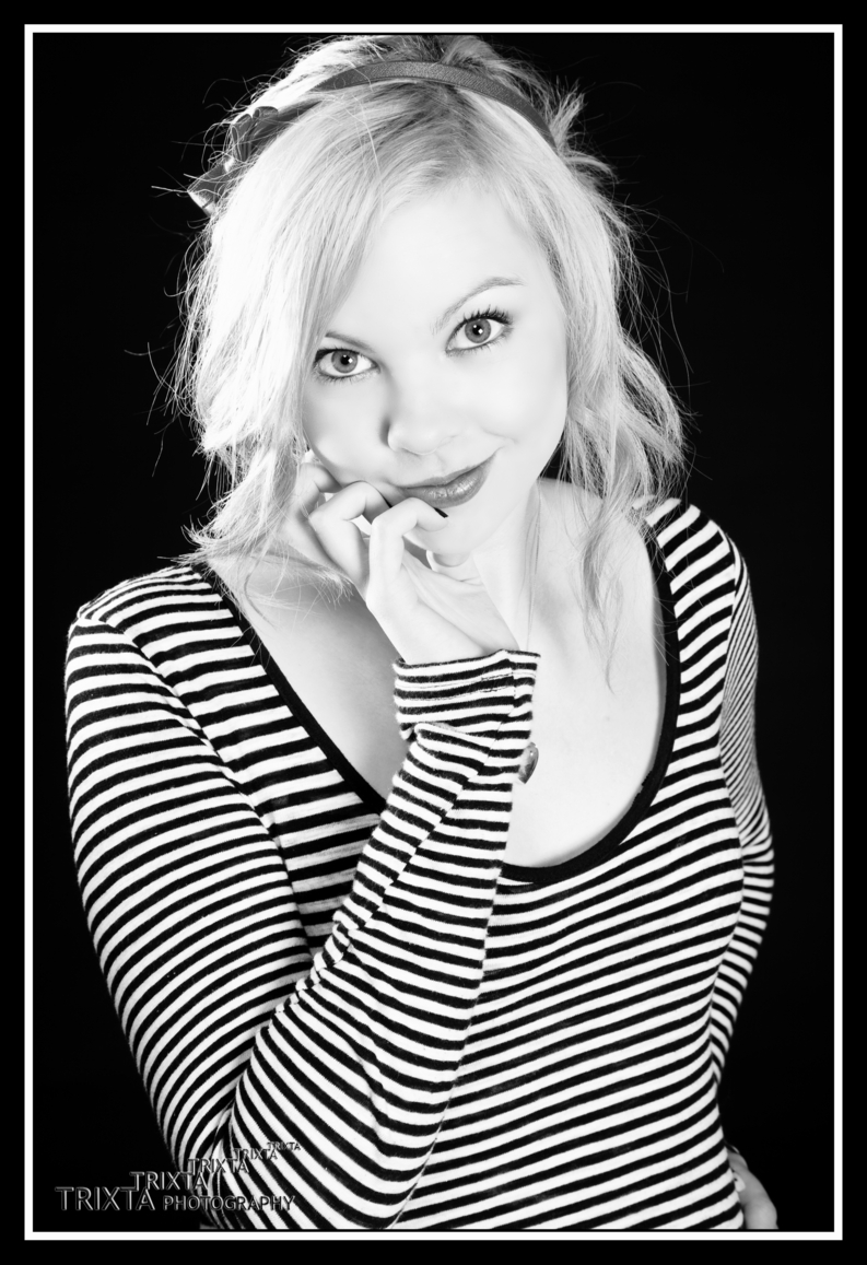 Female model photo shoot of Perri Emily Philippa by Trixta Photography