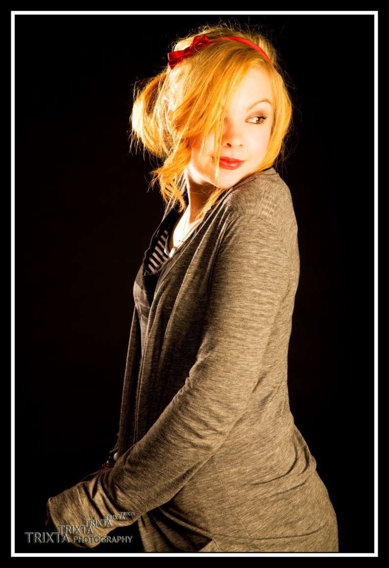 Female model photo shoot of Perri Emily Philippa by Trixta Photography