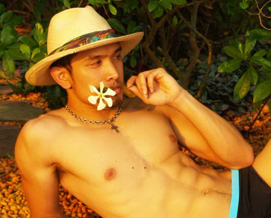 Male model photo shoot of send2bkk in Samutsongkram,Thailand