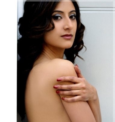Female model photo shoot of Arshdeep Sidhu